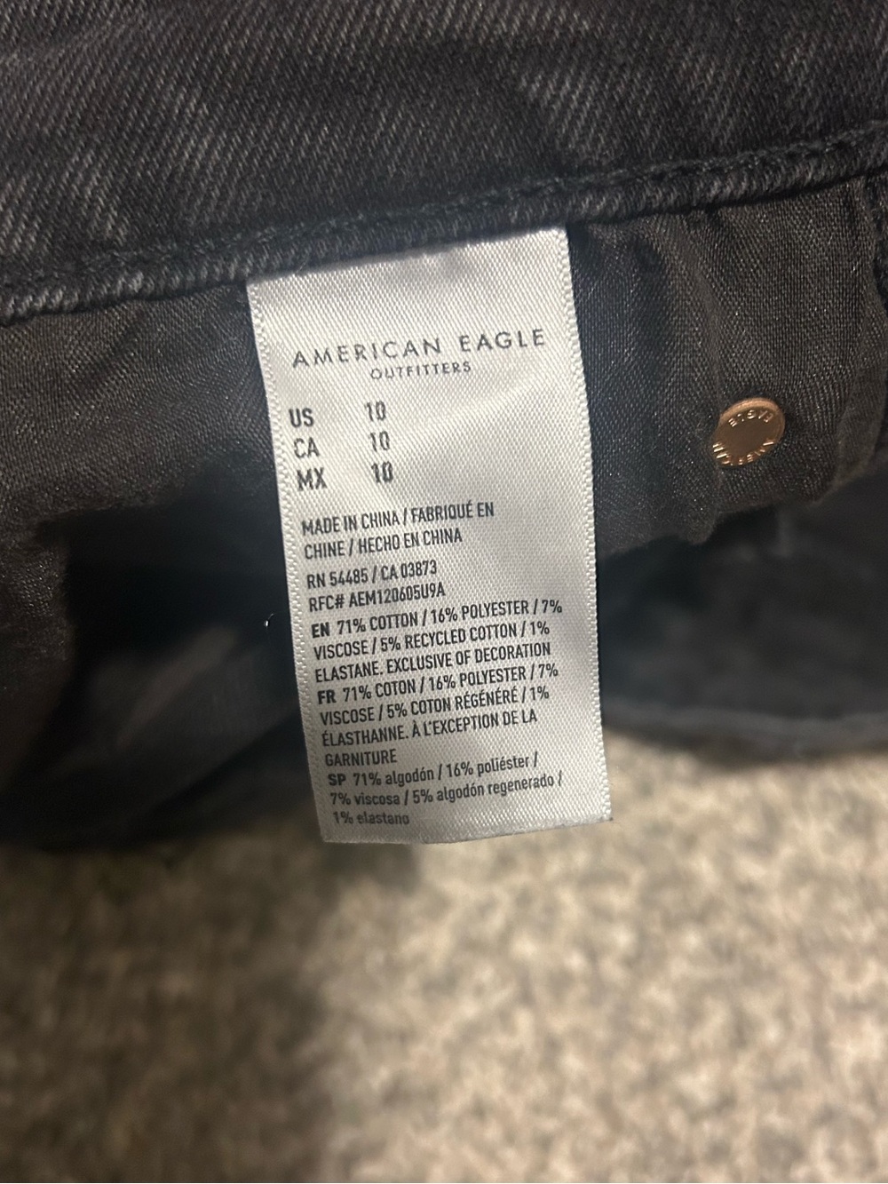 American Eagle Outfitters Black High-Rise Cutoff Jean Shorts - Picture 3 of 4